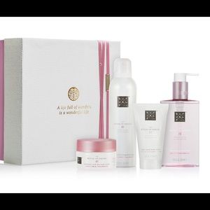Rituals Gift Set: The Ritual of Sakura